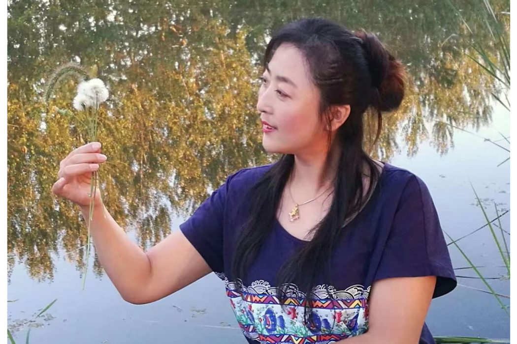 王星元(黑龍江省美術家協會會員) 王星元(黑龍江省美術家協會會員)