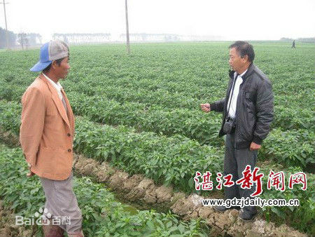 林華昌給民眾傳授農科知識