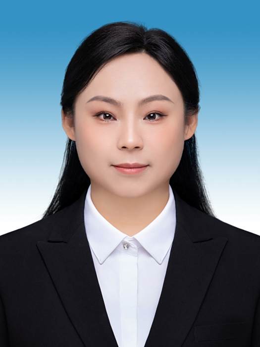 楊璨(四川省都江堰市文化體育服務中心副主任) 楊璨(四川省都江堰市文化體育服務中心副主任)