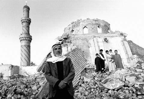 海灣戰爭期間被炸的伊拉克巴斯拉清真寺