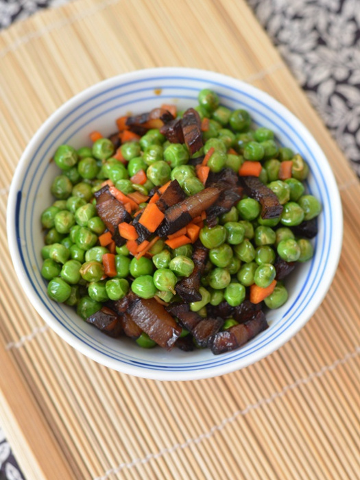 臘肉燜青豆 臘肉燜青豆