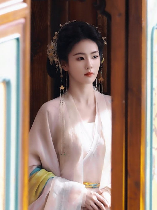 花如月(電視劇《衡門有狐-臨江仙》女主角) 花如月(電視劇《衡門有狐-臨江仙》女主角)
