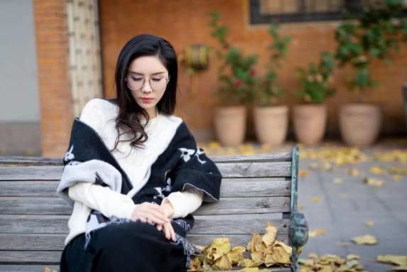 上官婉兒(陌陌主播) 上官婉兒(陌陌主播)