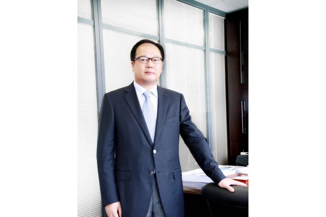 廖春榮(紫光學大董事) 廖春榮(紫光學大董事)