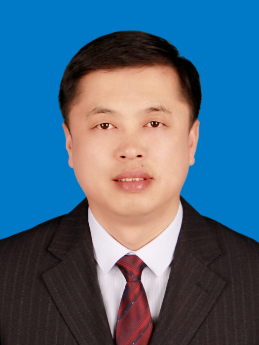 王誠(陝西省榆林市綏德縣縣委副書記、縣政府代縣長) 王誠(陝西省榆林市綏德縣縣委副書記、縣政府代縣長)