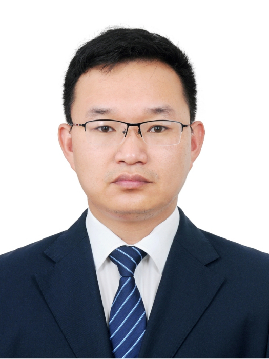 何浩(貴州省盤州市工業和信息化局黨組書記、局長) 何浩(貴州省盤州市工業和信息化局黨組書記、局長)
