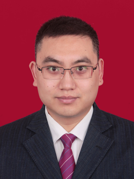 李偉(重慶市銅梁區發展改革委黨組成員、副主任)
