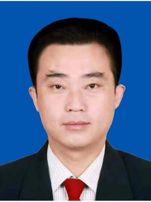 林偉傑(山東省東營市利津縣退役軍人事務局黨組成員、副局長) 林偉傑(山東省東營市利津縣退役軍人事務局黨組成員、副局長)