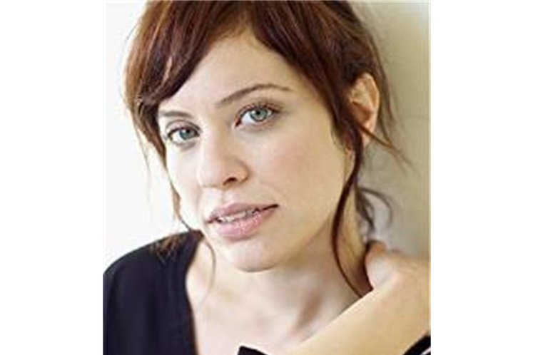 Laura Roth Laura Roth