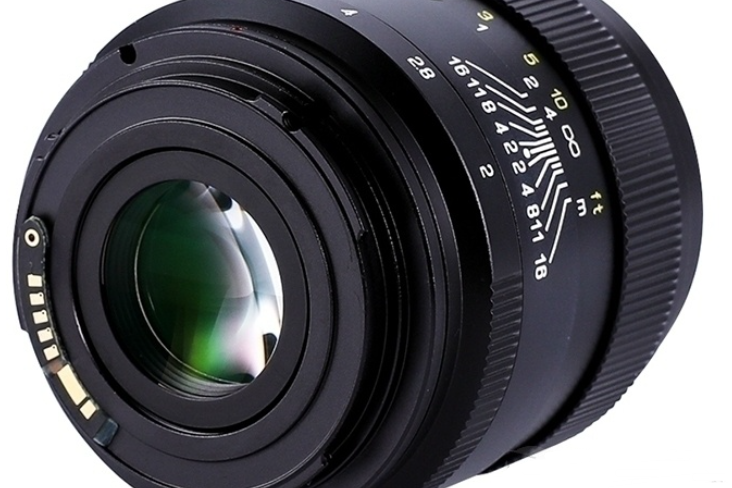 中一光學35mm f/2.0 中一光學35mm f/2.0