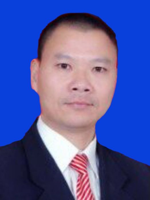 熊偉(湖南省湘潭市雨湖區最佳化人居環境事務中心黨組成員、副主任)