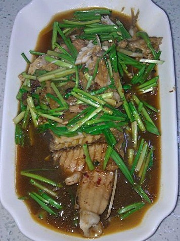 蒜香鰱魚 蒜香鰱魚