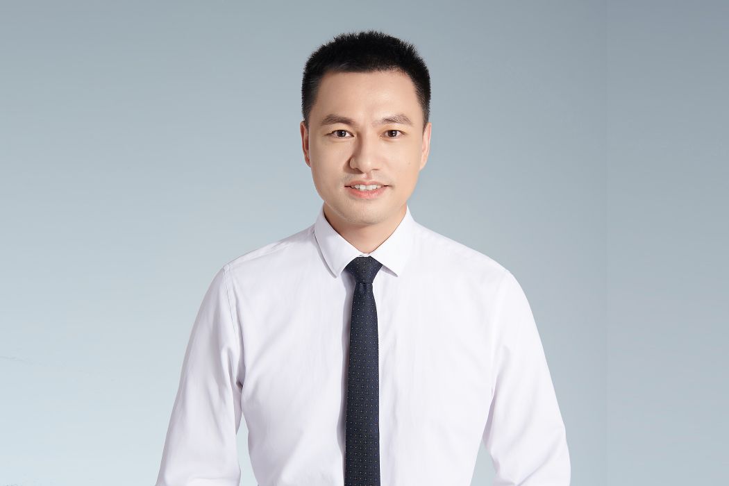 翁炫(記者、作家) 翁炫(記者、作家)