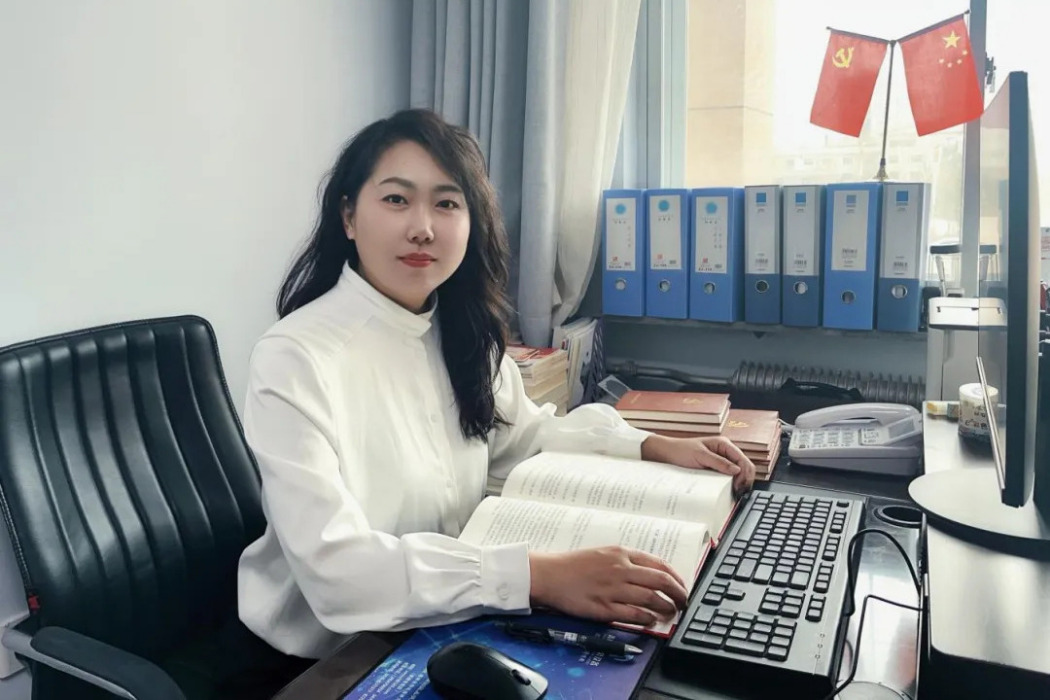 張晶(內蒙古自治區錫林郭勒盟錫林浩特市委組織部副部長) 張晶(內蒙古自治區錫林郭勒盟錫林浩特市委組織部副部長)
