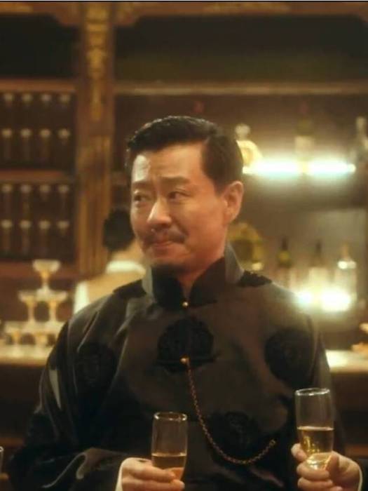 梁訓(懸疑短劇《鑒心》中的角色) 梁訓(懸疑短劇《鑒心》中的角色)