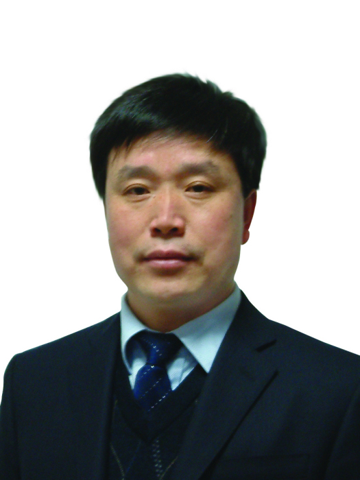 肖波(湖北省十堰市住房公積金中心黨組成員、副主任) 肖波(湖北省十堰市住房公積金中心黨組成員、副主任)