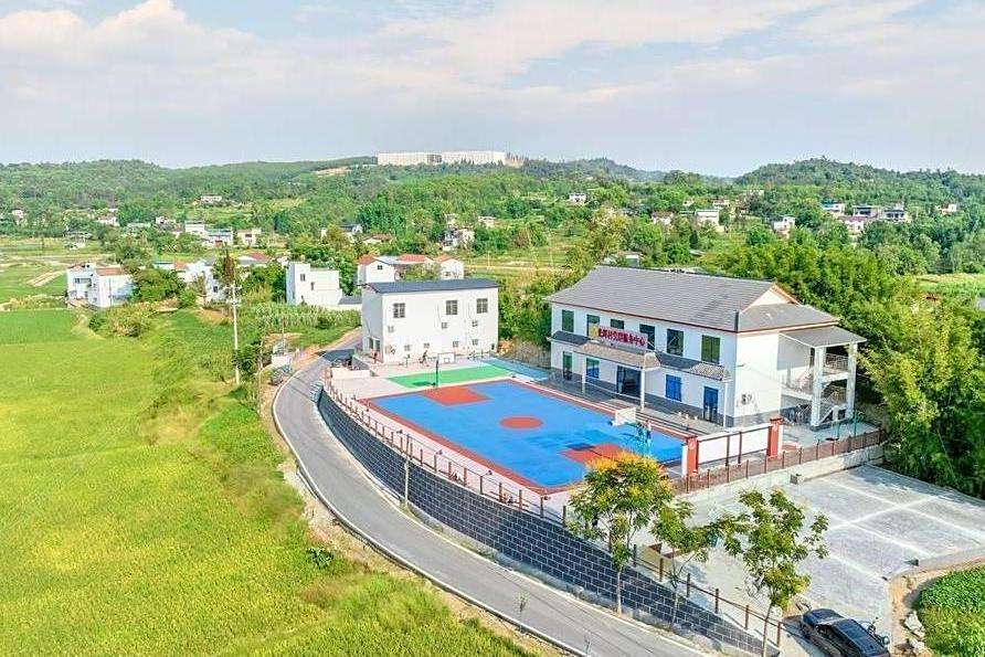 光輝村(四川省內江市隆昌市金鵝街道下轄村) 光輝村(四川省內江市隆昌市金鵝街道下轄村)