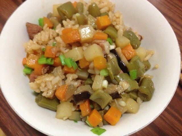 五色燜飯 五色燜飯