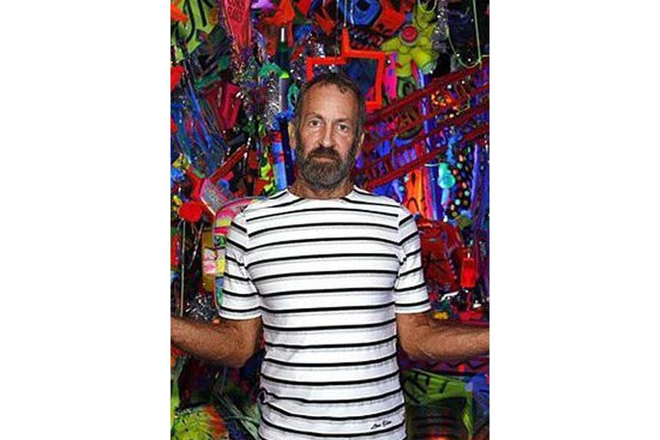 Kenny Scharf(出生於美國的男演員) Kenny Scharf(出生於美國的男演員)