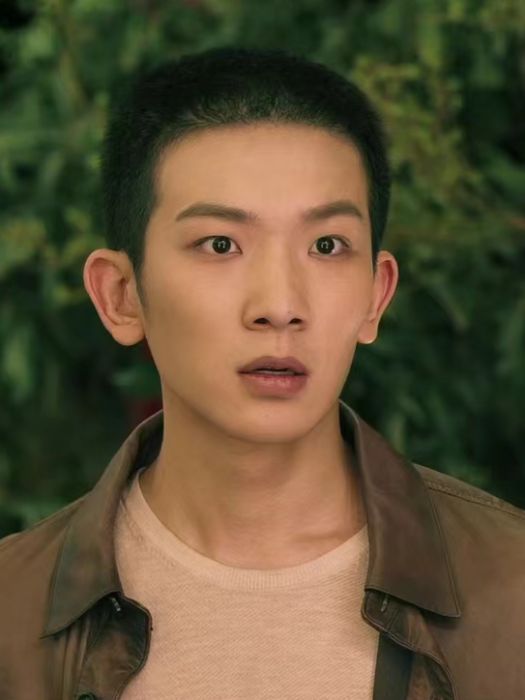 林濤(懸疑刑偵電影《法醫秦明之雨中協奏曲》中的角色) 林濤(懸疑刑偵電影《法醫秦明之雨中協奏曲》中的角色)