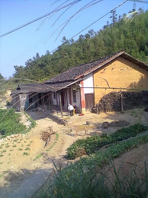 石寮村(水茜鎮下轄村) 石寮村(水茜鎮下轄村)