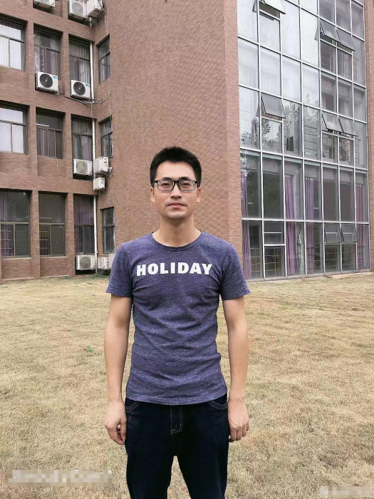 王少華(景德鎮陶瓷大學副教授) 王少華(景德鎮陶瓷大學副教授)