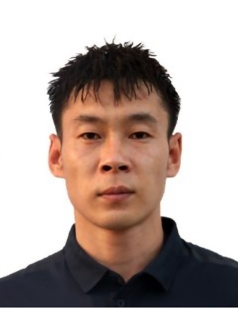 許祥(中國殘奧單板滑雪隊運動員) 許祥(中國殘奧單板滑雪隊運動員)
