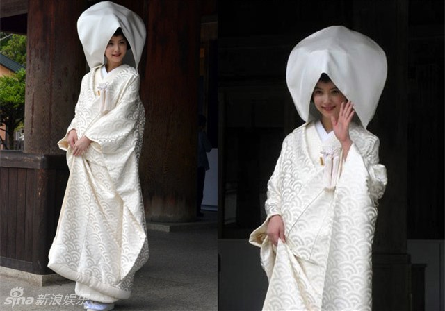 白無垢(日本女子傳統的婚禮禮服)