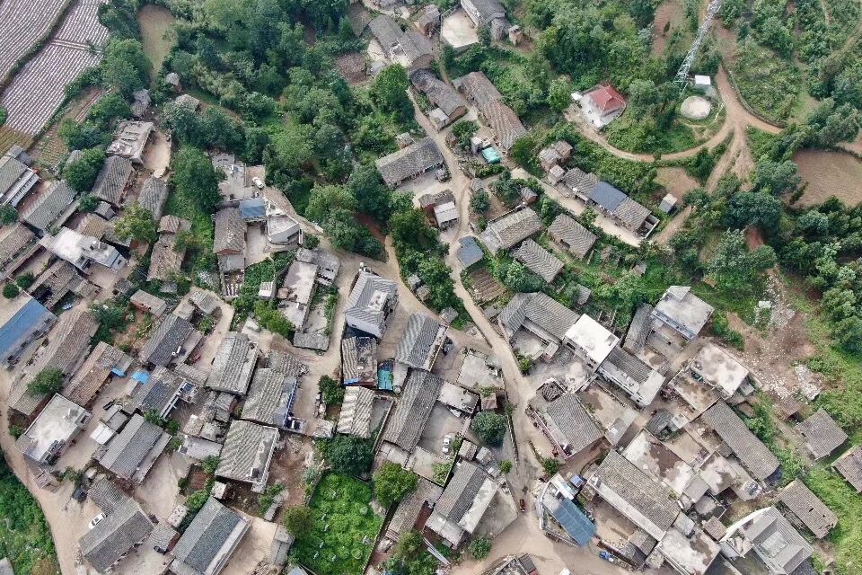 灑水溝村 灑水溝村