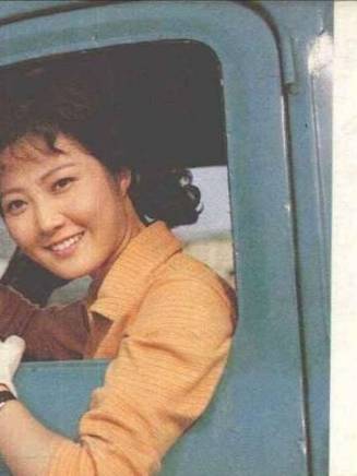 張明明 張明明