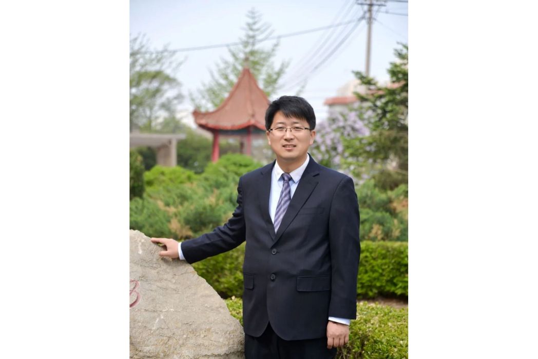 趙揚(大連市一〇八中學教師) 趙揚(大連市一〇八中學教師)