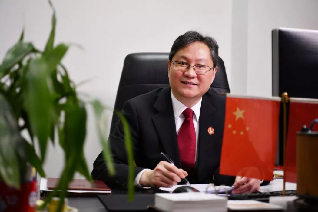 劉玉偉(上海市高級人民法院辦公室主任) 劉玉偉(上海市高級人民法院辦公室主任)