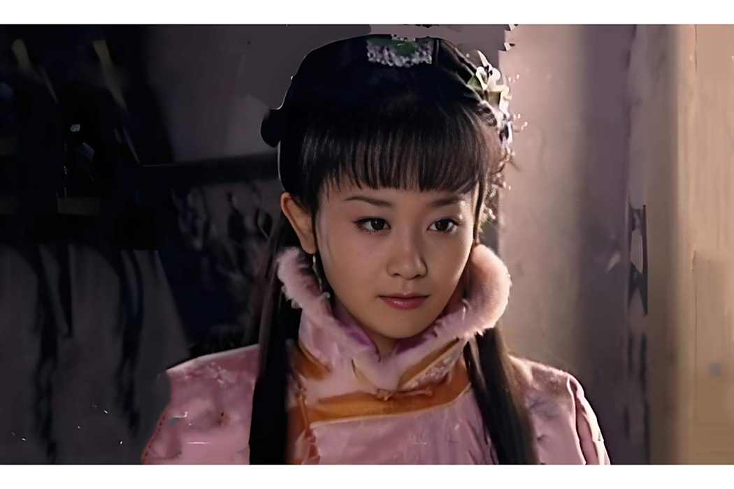 秋香(歷史劇《關中槍聲》中的女性角色,由演員海陸飾演。) 秋香(歷史劇《關中槍聲》中的女性角色,由演員海陸飾演。)