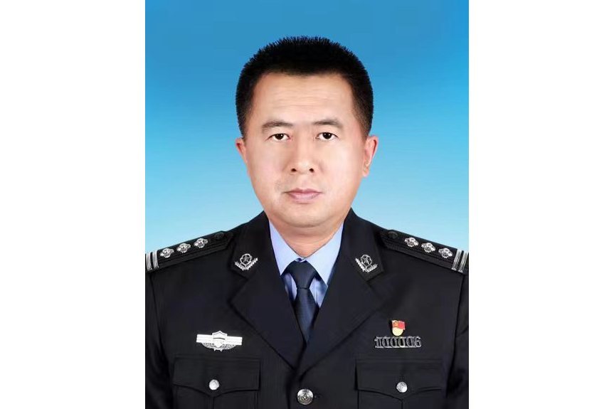 豐學岩(遼寧省瀋陽市公安局黨委委員、政治部主任) 豐學岩(遼寧省瀋陽市公安局黨委委員、政治部主任)