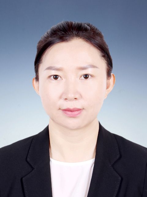 戴翠蓮(玉溪市新平縣投資促進局副局長)
