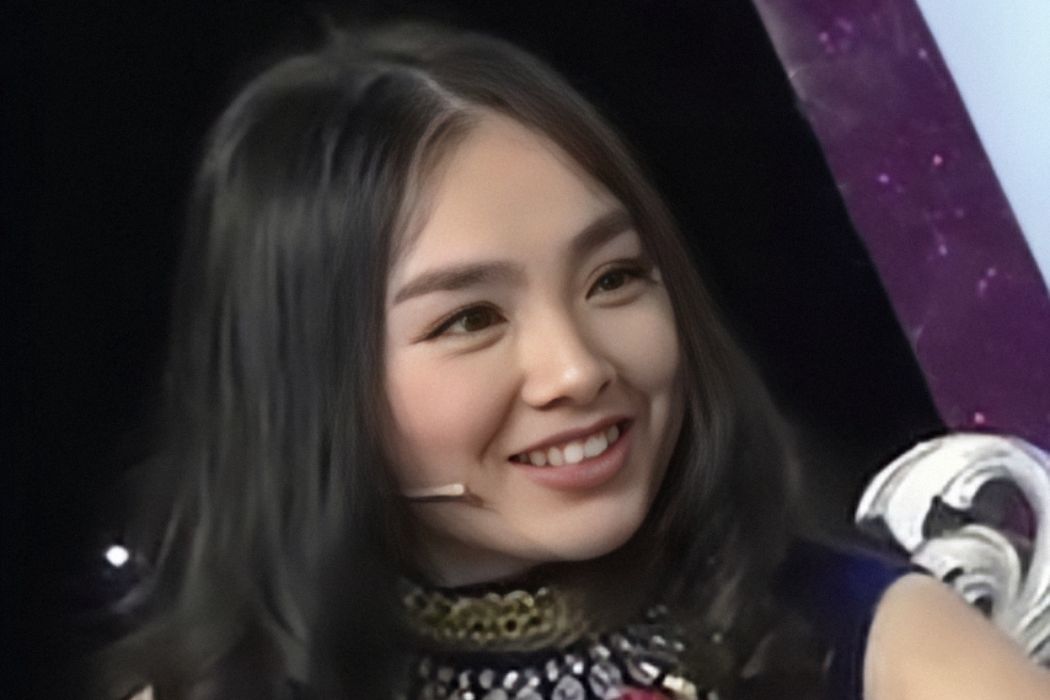 崔佳佳 崔佳佳