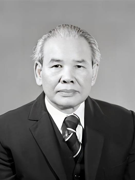 春水(越共早期革命者，越南外交部原部長，越南國會原副主席)