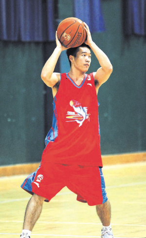 羅意庭征戰中國男籃職業聯賽