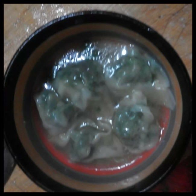韭菜肉餡餛飩
