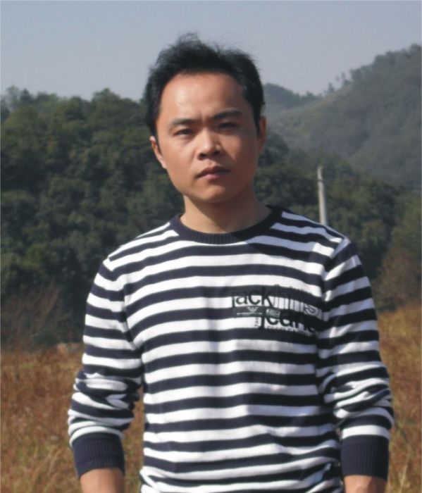 查龍國 查龍國