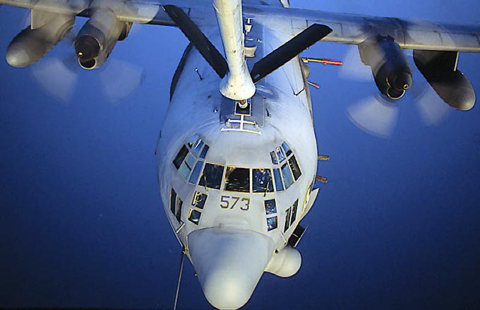 AC-130攻擊機(AC-130空中炮艇)