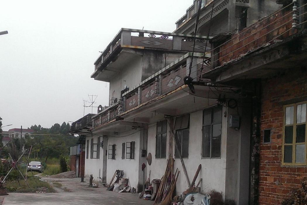 蓮安里(廣東省江門市開平市赤坎鎮小海村下轄自然村) 蓮安里(廣東省江門市開平市赤坎鎮小海村下轄自然村)