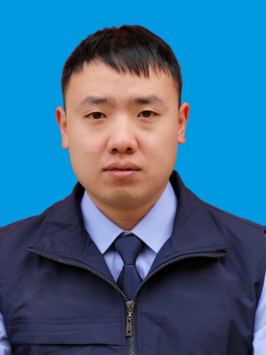 曾偉(四川省甘孜藏族自治州德格縣應急管理局森林草原防滅火專職副指揮長) 曾偉(四川省甘孜藏族自治州德格縣應急管理局森林草原防滅火專職副指揮長)
