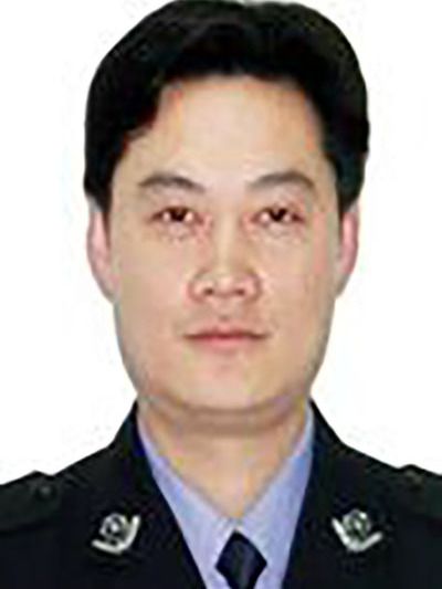 羅鵬(貴州息烽縣人民政府黨組成員、副縣長) 羅鵬(貴州息烽縣人民政府黨組成員、副縣長)