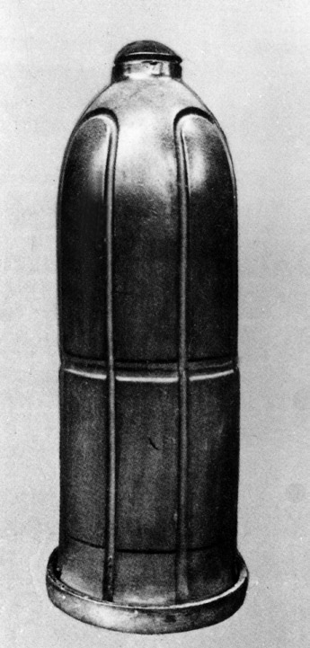 日本七三一部隊使用的舊式宇治型細菌炸彈