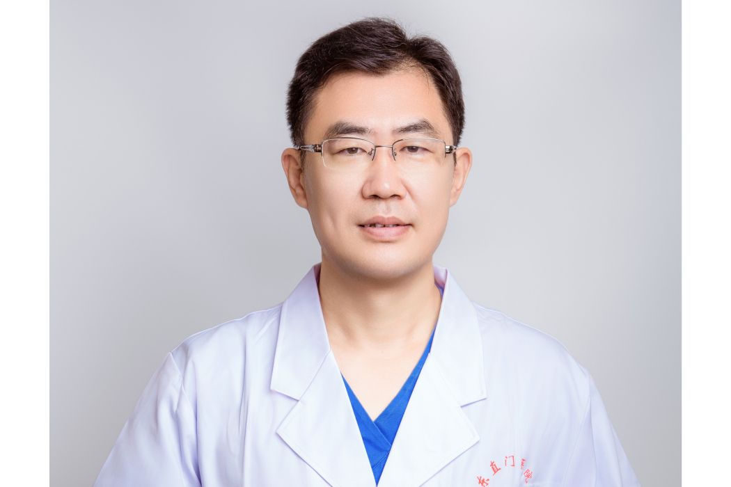 王錫友(北京中醫藥大學東直門醫院推拿疼痛科主任) 王錫友(北京中醫藥大學東直門醫院推拿疼痛科主任)