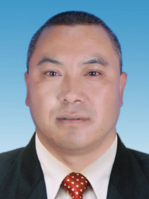 李健全(雲南省迪慶州香格里拉市發展和改革局黨組成員、正科幹部) 李健全(雲南省迪慶州香格里拉市發展和改革局黨組成員、正科幹部)