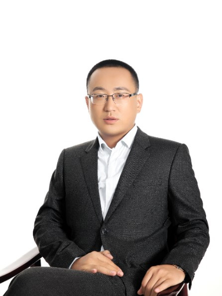 李常德(萬維文化創始人、萬維影業總裁) 李常德(萬維文化創始人、萬維影業總裁)