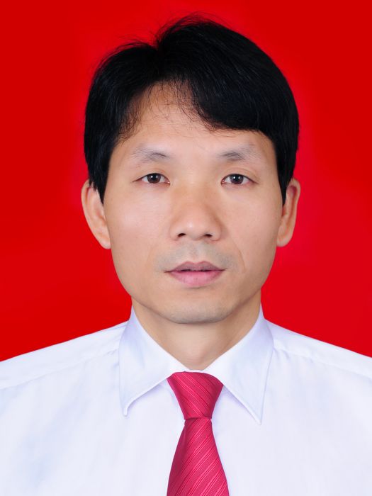 何榮球 何榮球