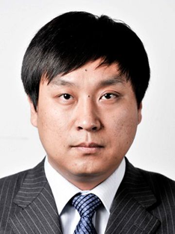 何洪濤(河南省鄭州市自然資源和規劃局黨組成員、鄭東分局局長) 何洪濤(河南省鄭州市自然資源和規劃局黨組成員、鄭東分局局長)